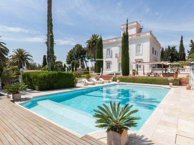 Espléndido palacete novecentista de 4.000 m² en Sant Just De. 734m² Sant Just Desvern