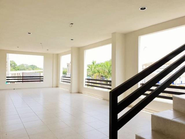 Esquina Comercial Tur?stica en Embarcadero de Paseo del Canal de la Cortadura en Tampico