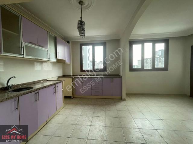 Esse My Home Dan Belediye Evlerin De Site İçrisin De 4+1 Daire