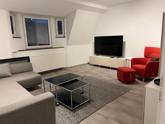 Essen Rüttenscheid: NEW: furnished business apartment 75 sqm modernized first occupancy from private owner, Essen Amsterdam Apartments for Rent