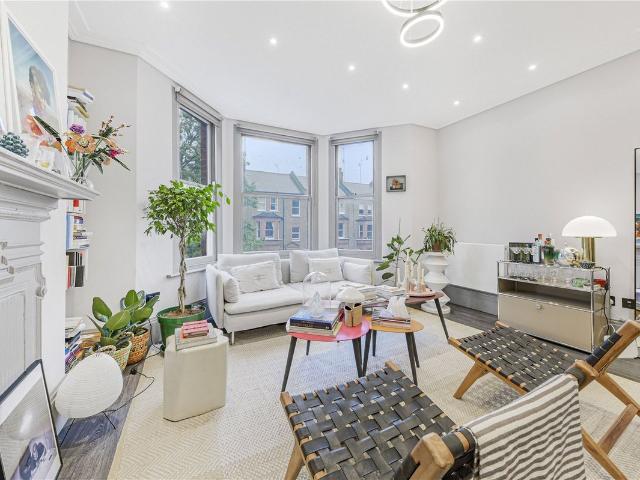 Essendine Road, London W9, 2 bed flat to rent, £3,295 pcm | PrimeLocation