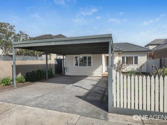 Essendon 137 Deakin Street