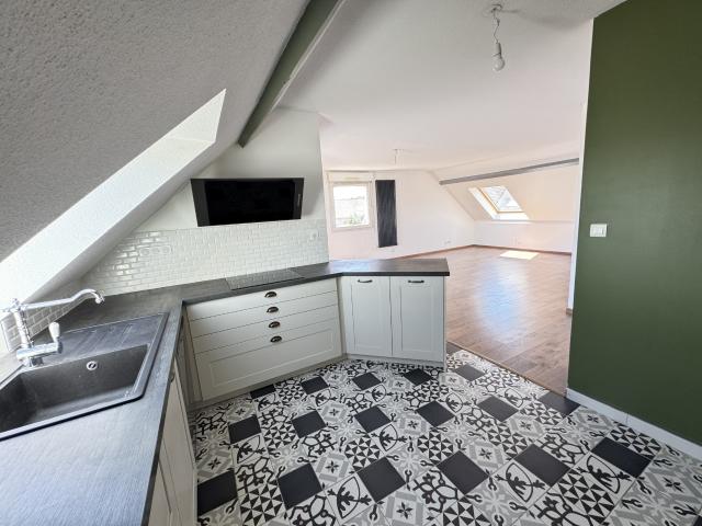 ESSERT Appartement en dernier étage avec terrasse et garage réf VB3752