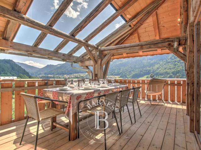 Essert La Pierre – Ferme de 1818 avec trois logements indépe. 316m² Morzine Avoriaz