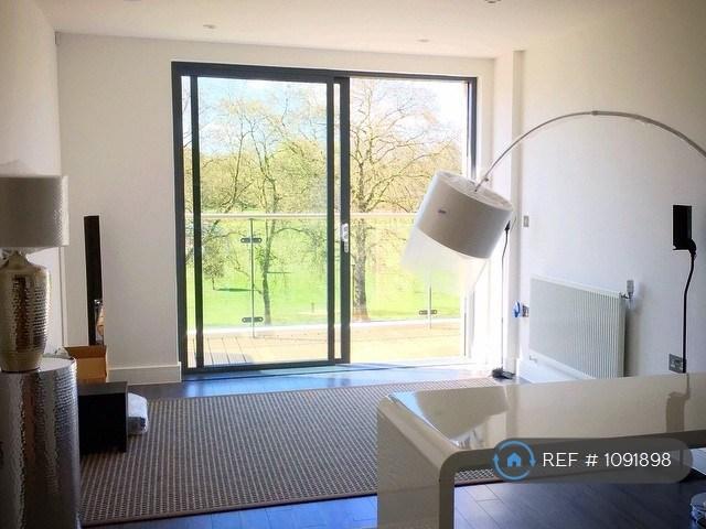 Essex Wharf, London, E5 1 bed flat to rent £2,000 pcm £462 pw