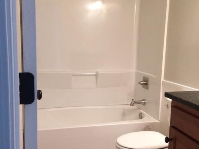 Essex Square Apartments 1 Bedroom Apartment for Rent at 3550 Watermelon Rd, Northport, AL 35473