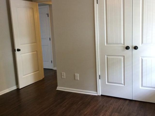 Essex Square Apartments 2 Bedroom Apartment for Rent at 3550 Watermelon Rd, Northport, AL 35473