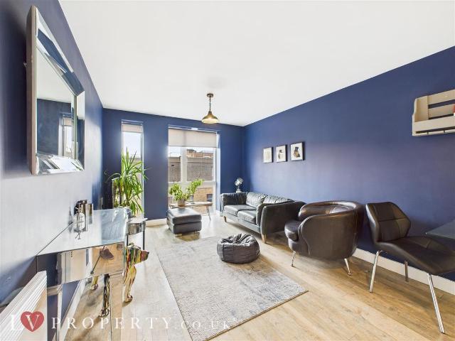 Essex Street, Birmingham, West Midlands B5, 1 bed flat to rent, £950 pcm | PrimeLocation
