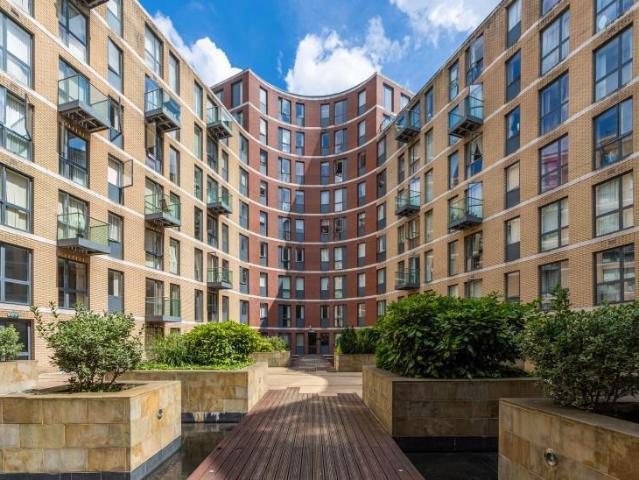 Essex Street, Birmingham, B5 2 bed apartment to rent £1,000 pcm £231 pw