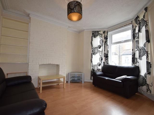 Essich Street, Roath CF24, 4 bed terraced house to rent, £2,040 pcm | PrimeLocation