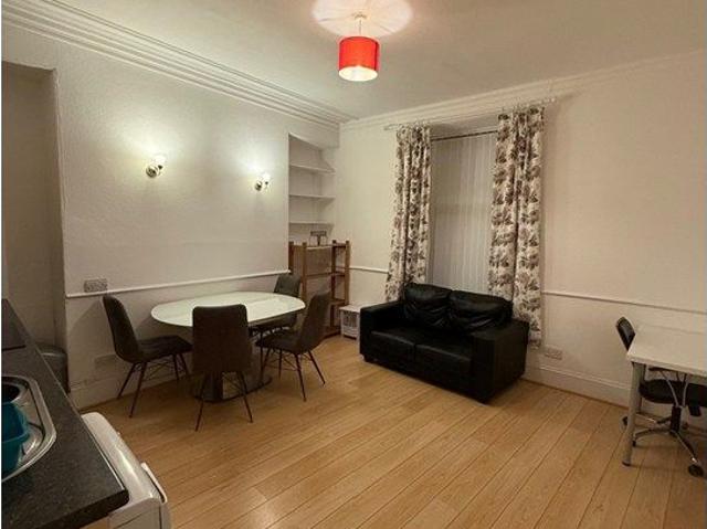 Esslemont Avenue, Aberdeen AB25, 1 bed flat to rent, £500 pcm | PrimeLocation