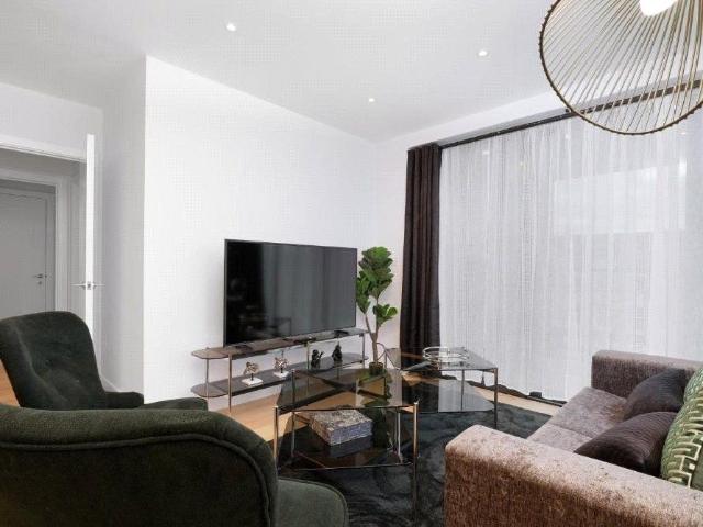 Essoldo Close, Harrow, London HA3, 1 bed flat to rent, £1,800 pcm | PrimeLocation