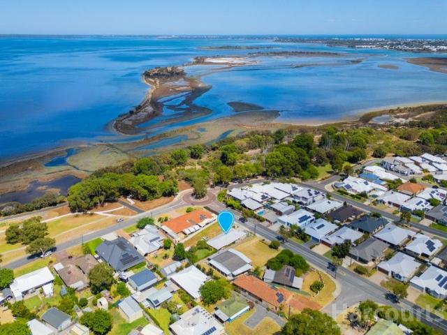 Estuary Living Just Two Doors from the Water in Mandurah