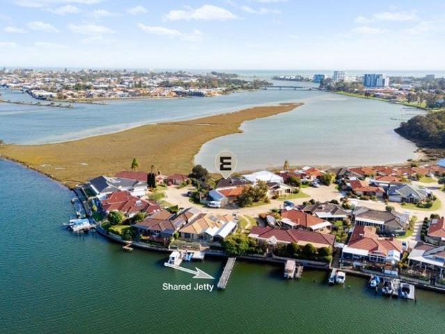 Estuary Views & Jetty