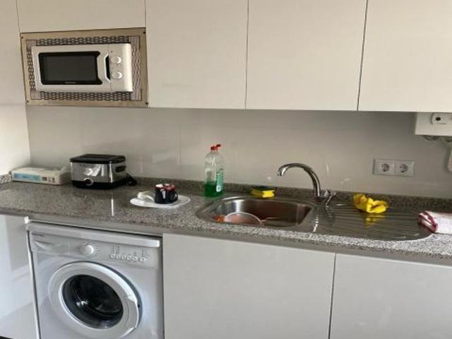 ¡ ESTUDIANTES ! DOS HABITACIONES DISPONIBLES EN PISO COMPARTIDO POR ESTUDIANTES CURSO 2.026/27