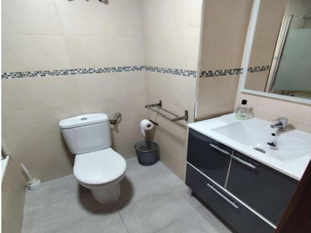 ESTUDIANTES ! HABITACIONES EN PISO COMPARTIDO CON CHICOS EN AVENIDA MEDINA AZAHARA