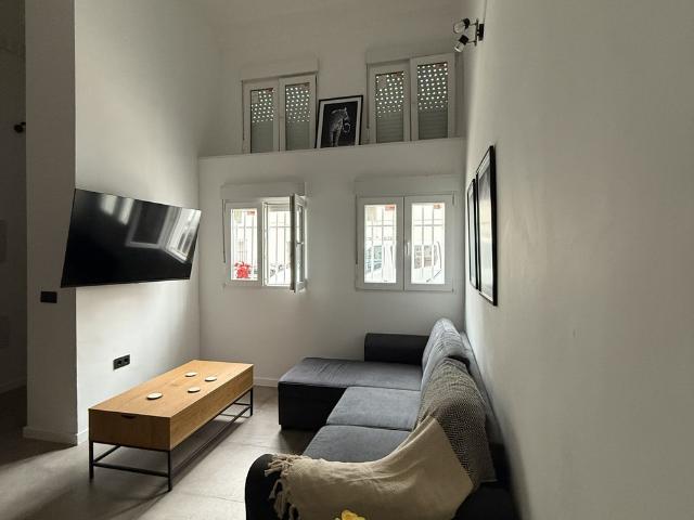 Estudio a 1 min de la playa en Huelin!