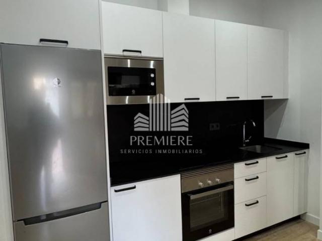 ¡Estudio a estrenar con licencia de vivienda junto al Parque Picasso!
