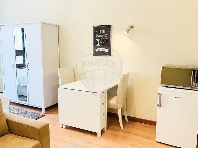 Estúdio à venda em Coimbra Sé Nova, Santa Cruz, Almedina e São Bartolomeu, Coimbra RE/MAX Portugal