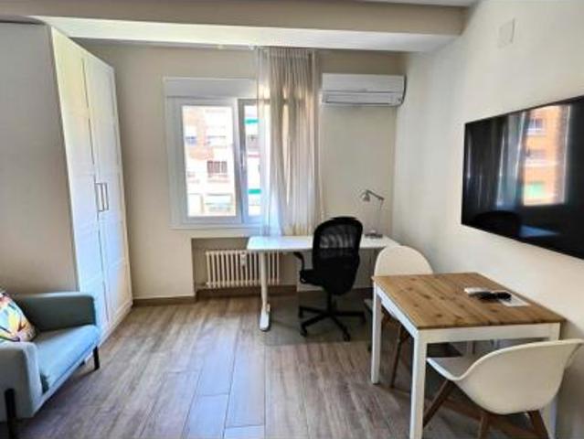 Estudio Alquiler Madrid Capital, Almenara