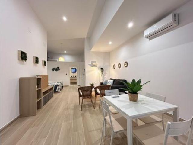 Estudio Alquiler Granada Capital, Joaquina Eguaras