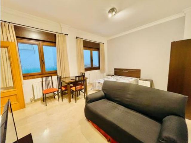Estudio Alquiler Granada Capital, Realejo