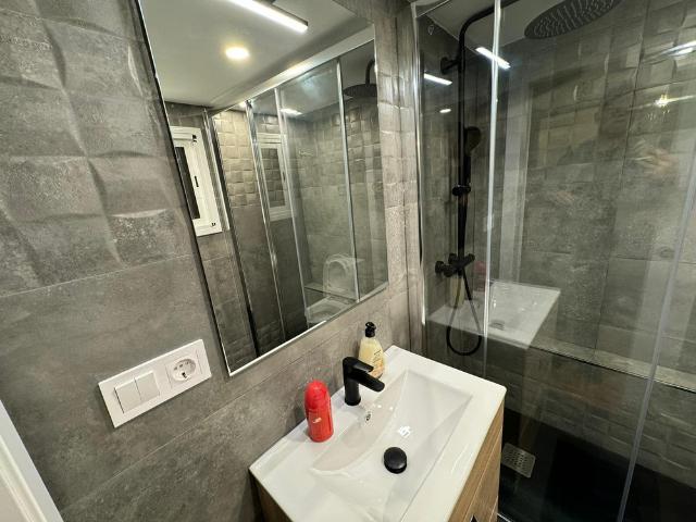 Estudio amueblado en El Raval, céntrico