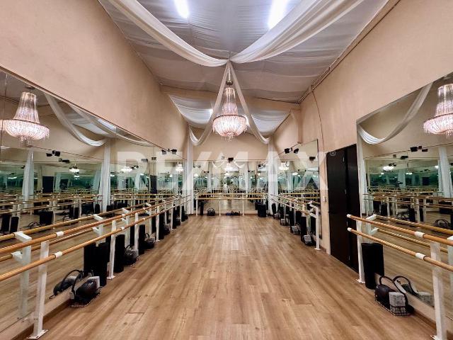 Estudio Barre Equipado en renta | Social Hub Studio