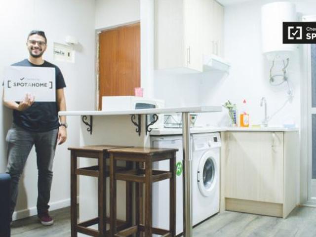 Estudio con aire acondicionado en alquiler en Imperial