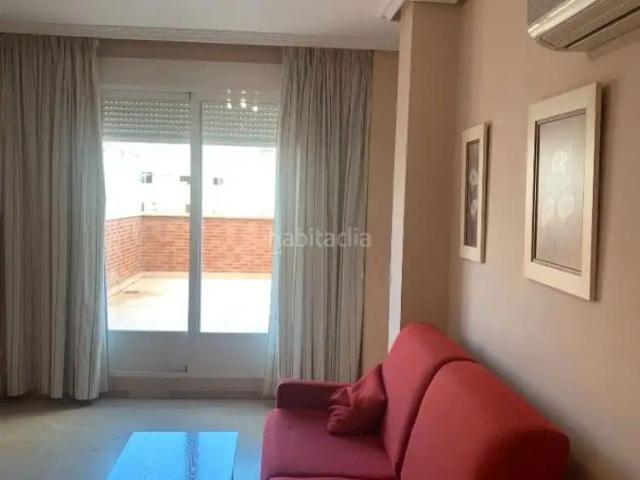 Estudio con ascensor en alquiler en Calle Juan de Ávila 5
