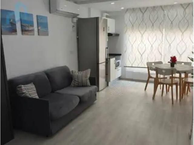 Estudio con ascensor en alquiler en Carrer de Joaquim Serra 10