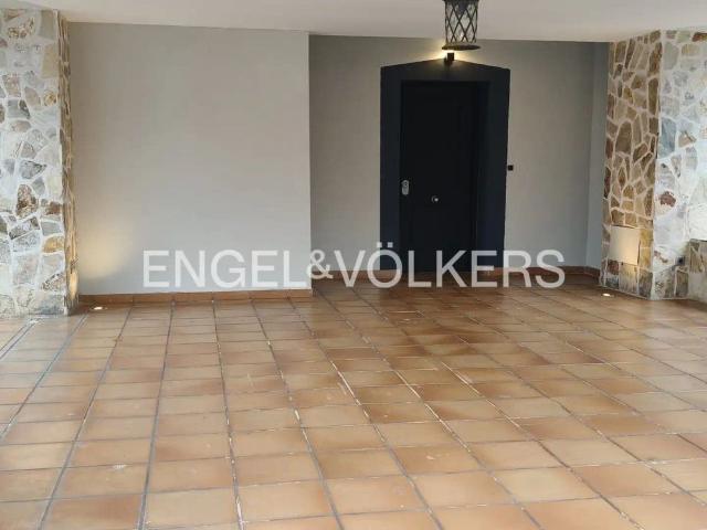 Estudio con piscina en alquiler en El Bosque