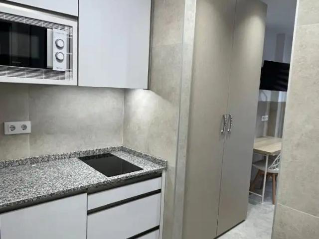 Estudio de alquiler en Opañel, Madrid Capital