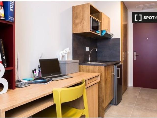 Estudio Doble Sevilla Media pensión incluida Precio por persona