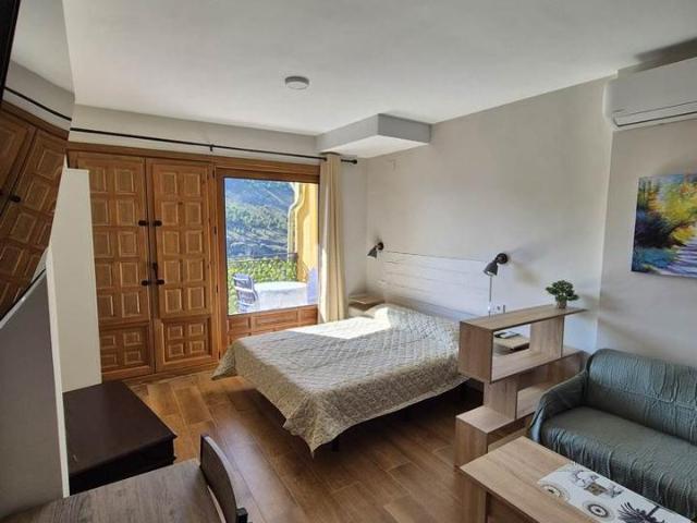 ESTUDIO EN ALQUILER CASCO ANTIGUO
