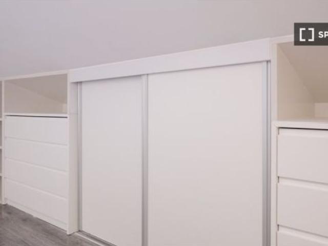 Estudio en alquiler en Opañel, perfecto para profesionales, parejas, familias y estudiantes