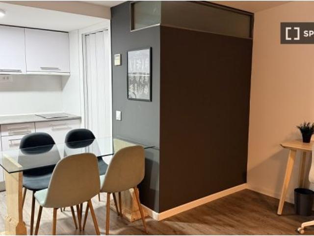 Estudio en alquiler en Alcalá de Henares, gastos incluidos