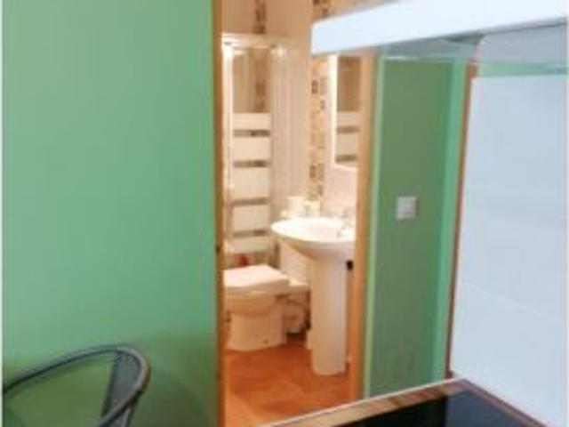 Estudio en alquiler en Almería, gastos incluidos
