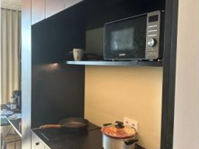 Estudio en alquiler en Berlín, gastos incluidos y se permite fumar