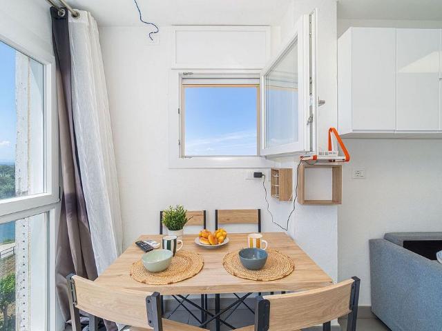 Estudio en alquiler en calle Mugaa, Castelló d´Empúries, de 33 m² por 961