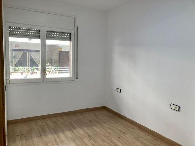 Estudio en alquiler en calle Caponata, Barcelona, de 37 m² por 1.100