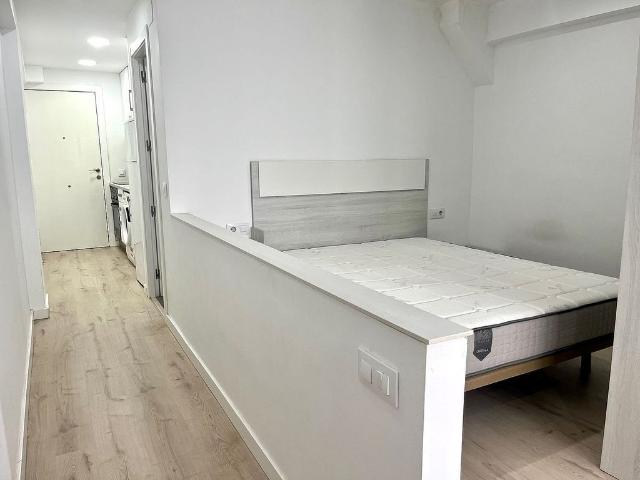 Estudio en alquiler en calle De Fortuny, Tarragona, de 35 m² por 600