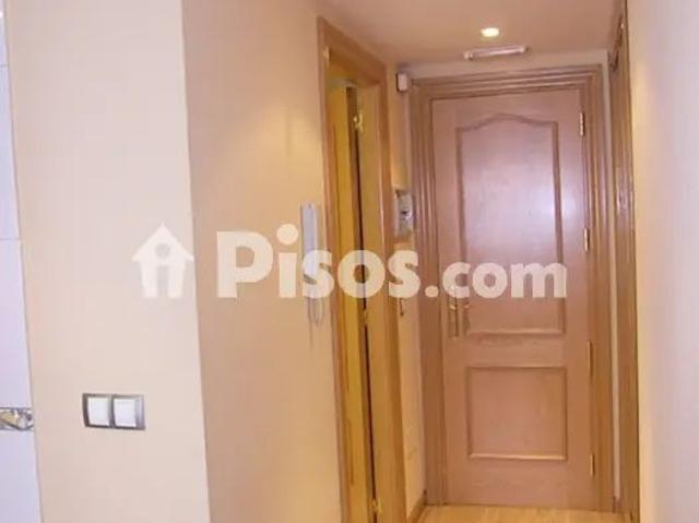 Estudio en alquiler en Calle de Luis Sala Balust, 33
