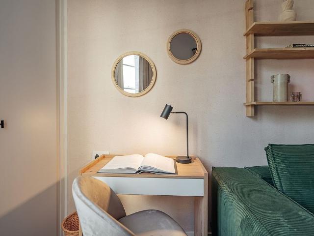 Estudio en alquiler en calle De la Tapineria, Barcelona, de 30 m² por 2.300
