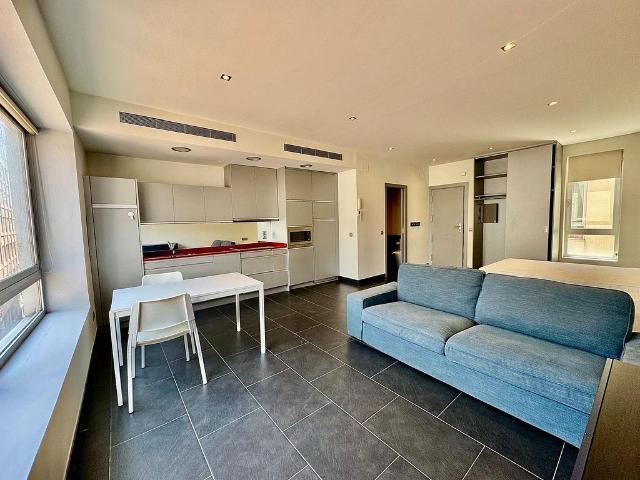 Estudio en alquiler en calle De Les Mimoses, Barcelona, de 36 m² por 1.347