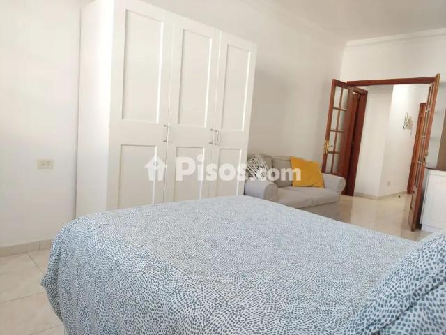 Estudio en alquiler en Calle de los Reyes Catolicos, cerca de Calle Granadera Canaria