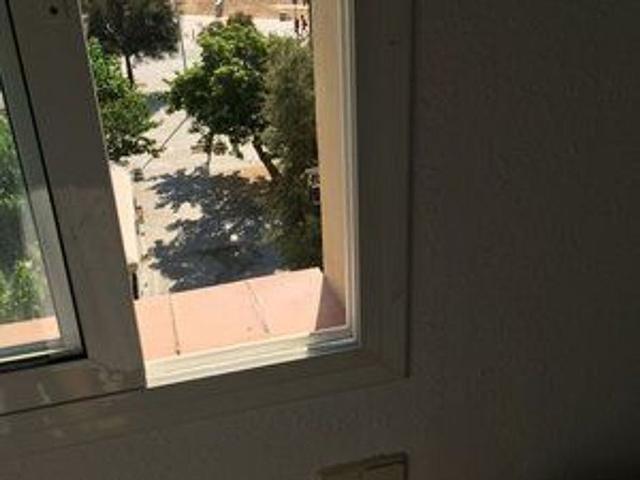 Estudio en alquiler en calle De Pontevedra, Barcelona, de 45 m² por 1.500