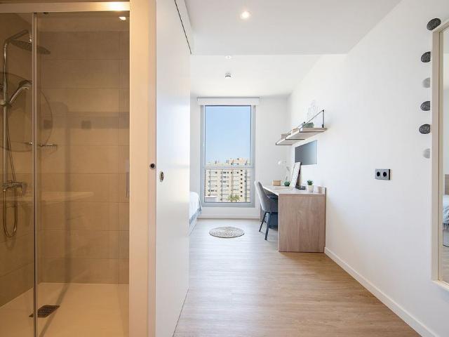 Estudio en alquiler en calle De Ramon Llull, Sant Adrià de Besos, de 18 m² por 972
