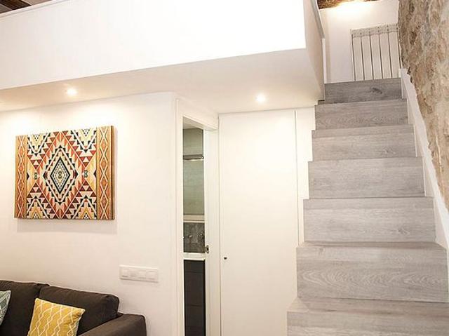 Estudio en alquiler en calle De Salomó Ben Adret, Barcelona, de 38 m² por 1.450