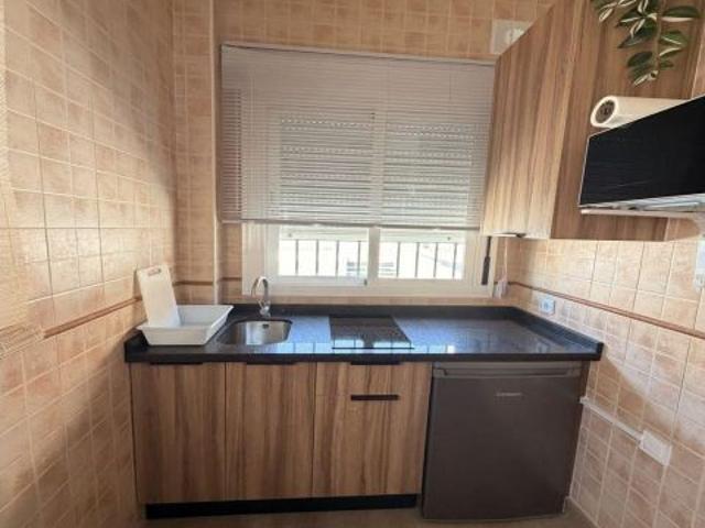 Estudio en alquiler en Calle Pedro Alonso García, 7 Pedregalejo – Málaga